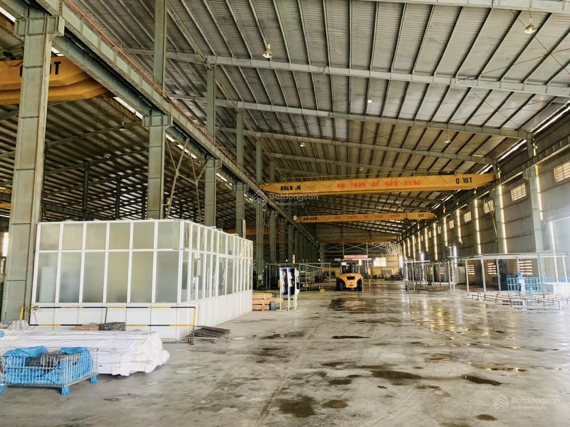 Cho thuê kho xưởng DT 2000m2 10000m giá 75 nghìn/m2/th KCN Tân Quang, xưởng cao thoáng, điện 3 pha