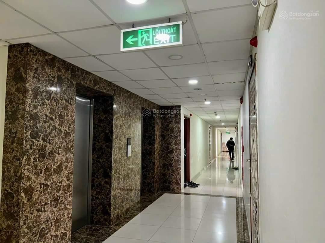 Bán gấp các căn Tô Ký, 2PN, 2WC, 61m2. Có ban công. LH 0938 379 ***