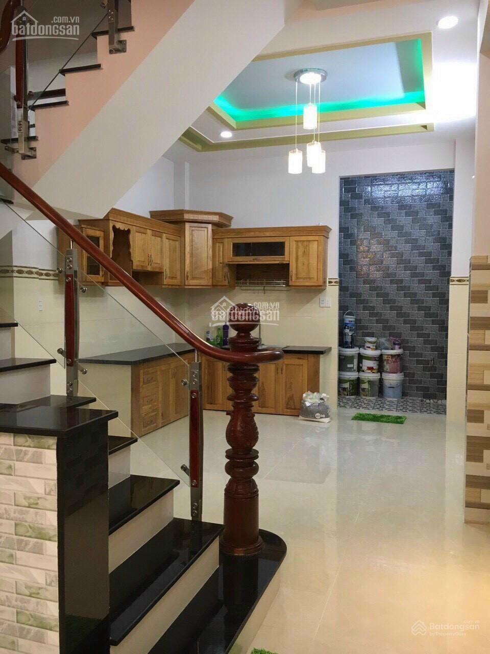 Chính chủ kẹt tiền bán gấp nhà mới xây đường 22 Lê Văn Quới, 4x14m, đúc 4 tấm hẻm 8m xe hơi vào nhà Chính chủ kẹt tiền bán gấp nhà mới xây đường 22 Lê Văn Quới, 4x14m, đúc 4 tấm hẻm 8m xe hơi vào nhà
