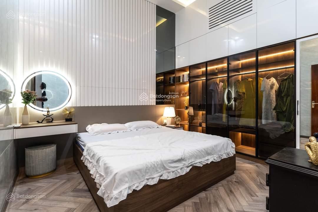Chuyên bán CH Mỹ Khánh 4 giá tốt view đẹp, lầu cao 113m2 - 118m2 giá chỉ từ 8 tỷ - 8.4 tỷ