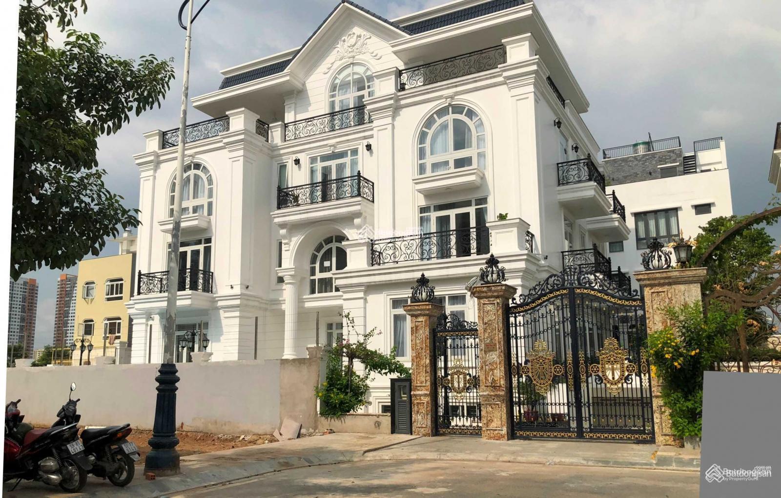 Cần cho thuê căn biệt thự dự án Sài Gòn Mystery Villas full nội thất 120tr/th vào ở ngay 0906 789 *** Cần cho thuê căn biệt thự dự án Sài Gòn Mystery Villas full nội thất 120tr/th vào ở ngay 0906 789 ***