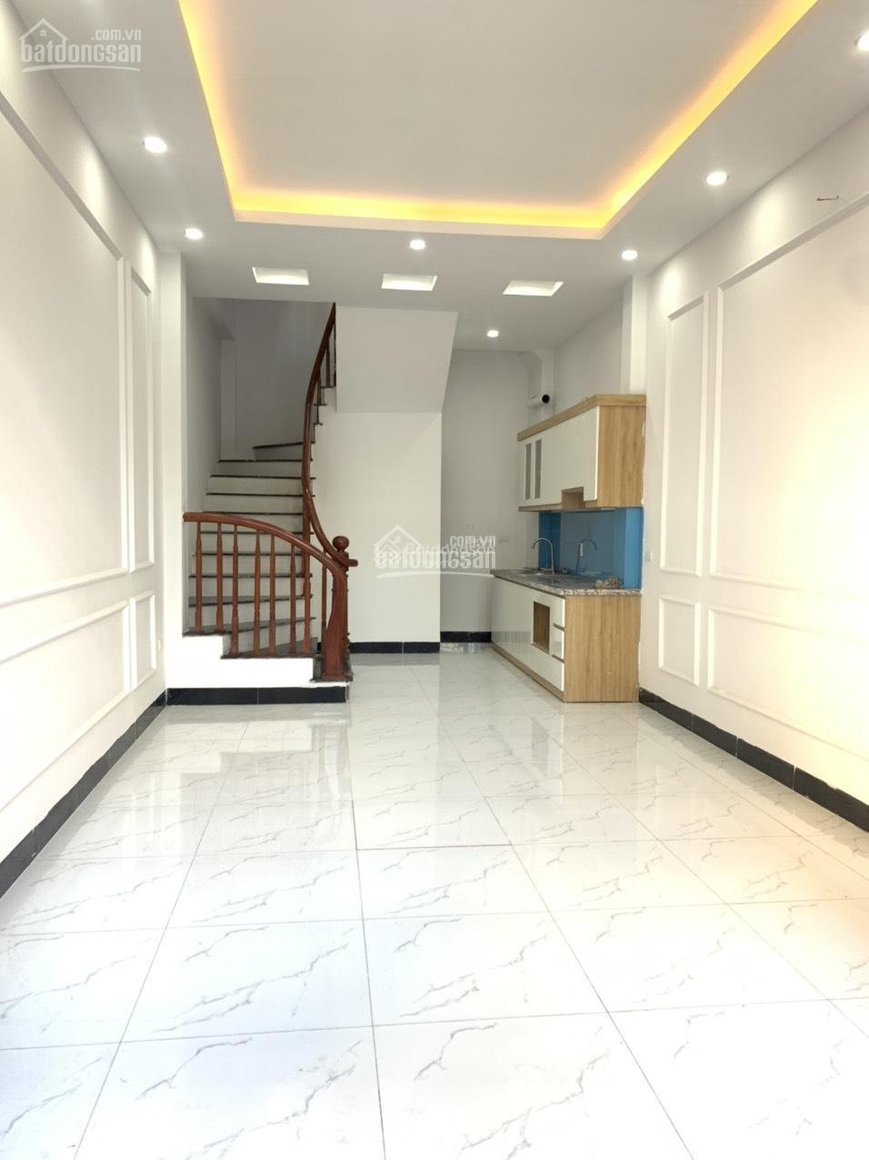 Siêu rẻ chính chủ bán nhà Huỳnh Cung, Tam Hiệp, Thanh Trì 32m2 x 5T, giá 4.5tỷ, LH 0985 636 ***