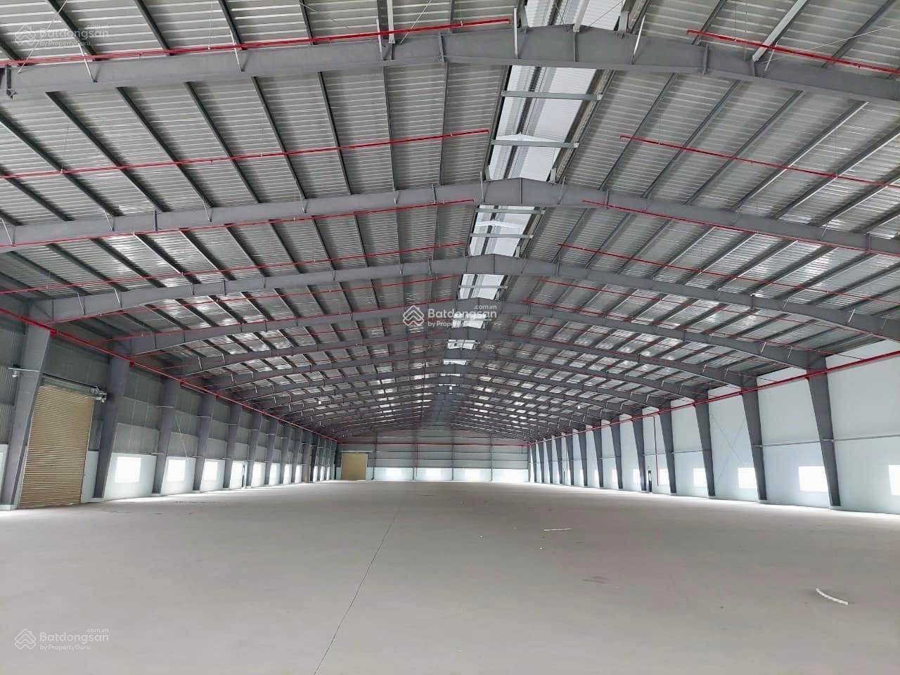 Cho thuê xưởng 6000m2 300tr Tân Phước Khánh - Tân Uyên
