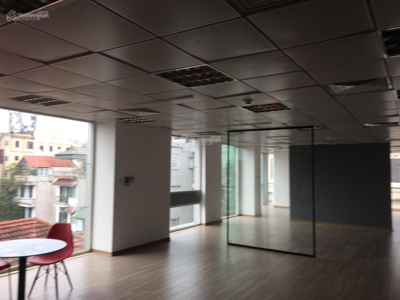 Cho thuê văn phòng 36 Lý Nam Đế, Hoàn Kiếm diện tích: 60m2, 100m2, 160m2, 500m2, giá 130k/m2/tháng