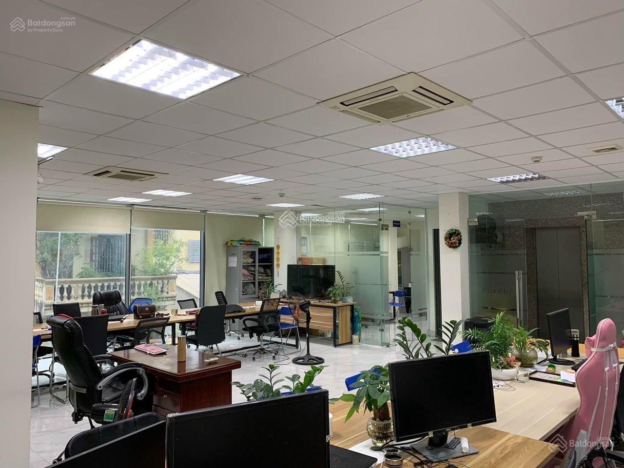 Cho thuê văn phòng phố La Thành Đống Đa Hà Nội diện tích từ 50 m2 giá thuê 155 nghìn/1m2/1 tháng