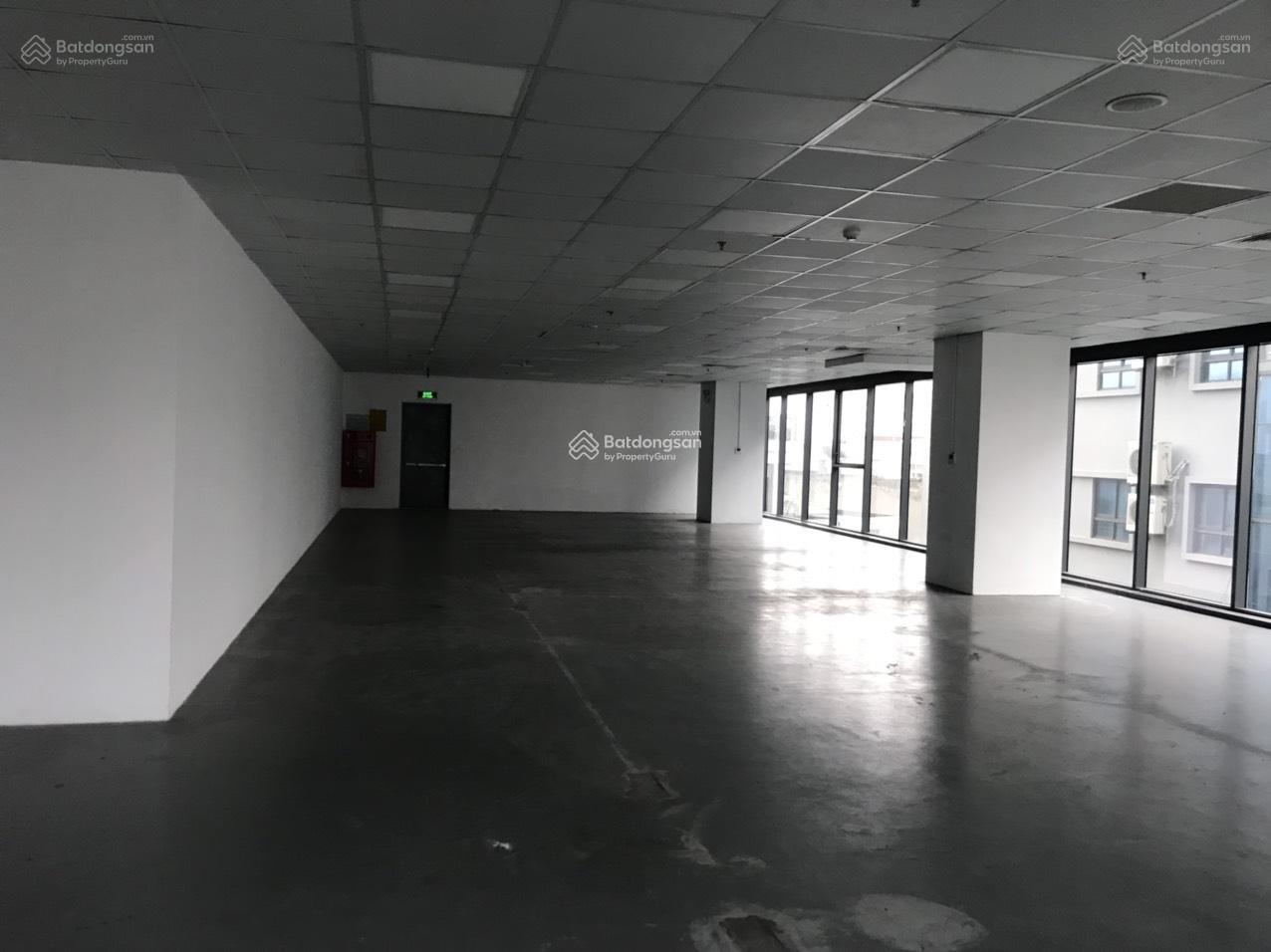 Cho thuê văn phòng tòa Richy Tower Mạc Thái Tổ DT 120m2, 200m2, 300m2, 500m2 giá 130 nghìn/m2/tháng