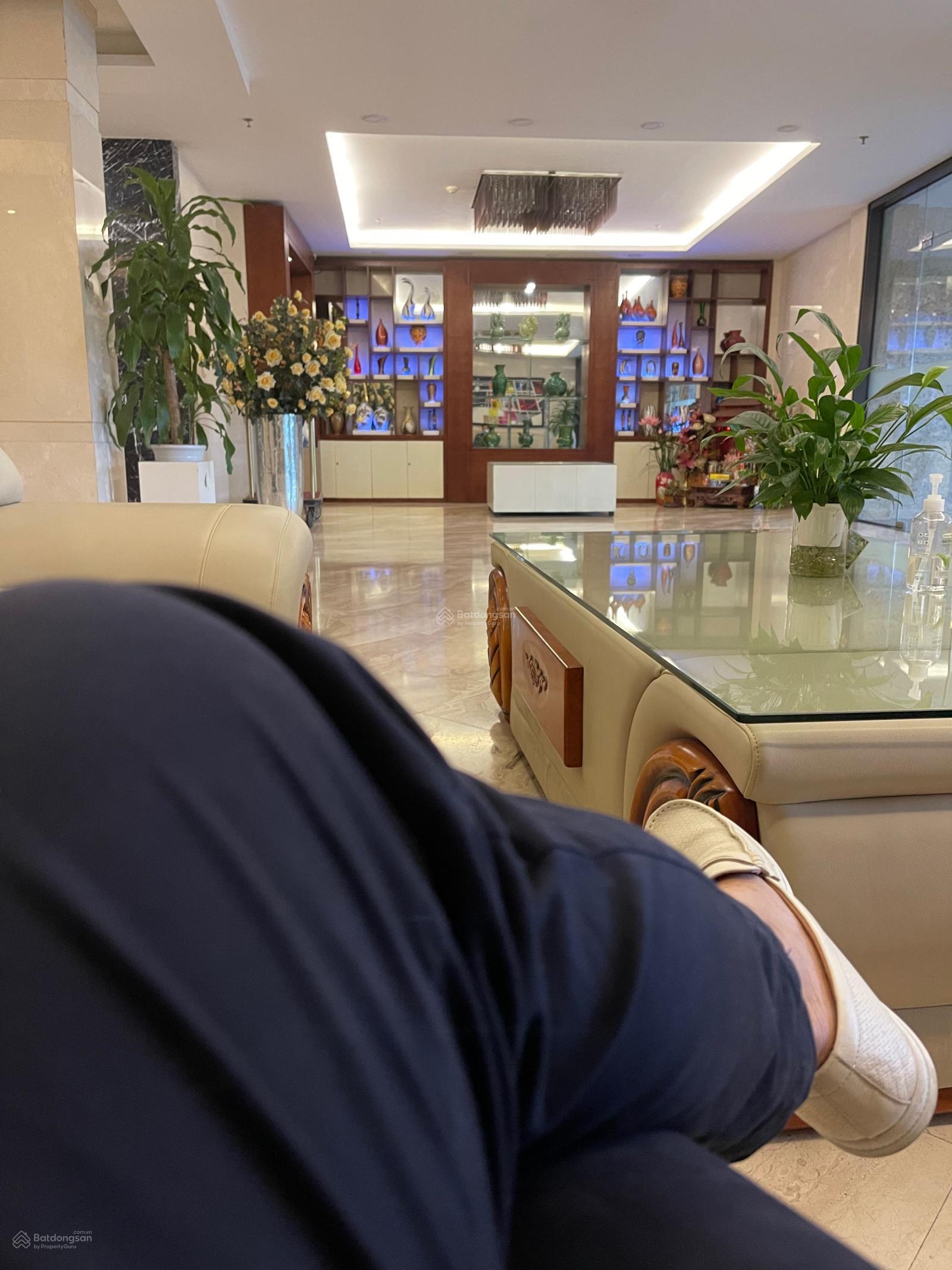 Bán gấp toà nhà mặt phố Xã Đàn 2 MT trước sau, 11 tầng có hầm thuê 220tr/th nhà mới siêu vip 95 tỷ Bán gấp toà nhà mặt phố Xã Đàn 2 MT trước sau, 11 tầng có hầm thuê 220tr/th nhà mới siêu vip 95 tỷ