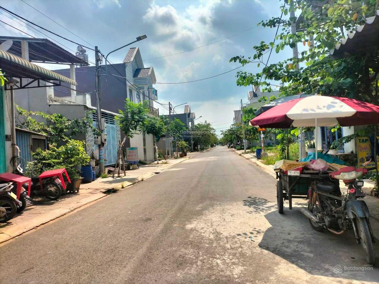 Bán đất Đức Hoà xã Mỹ Hạnh Nam khu dân cư Xuyên Á DT 5x16m, SHR giá 1 tỷ 850 LH: 0918 551 *** Bán đất Đức Hoà xã Mỹ Hạnh Nam khu dân cư Xuyên Á DT 5x16m, SHR giá 1 tỷ 850 LH: 0918 551 ***