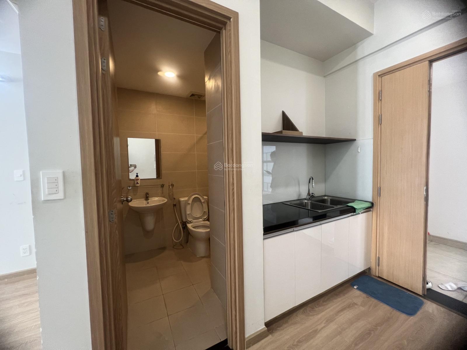 Văn phòng - Charmington Q10 31m2 9tr/th được ĐKGPKD xử dụng toàn thời gian LH 0901 430 *** - Loan