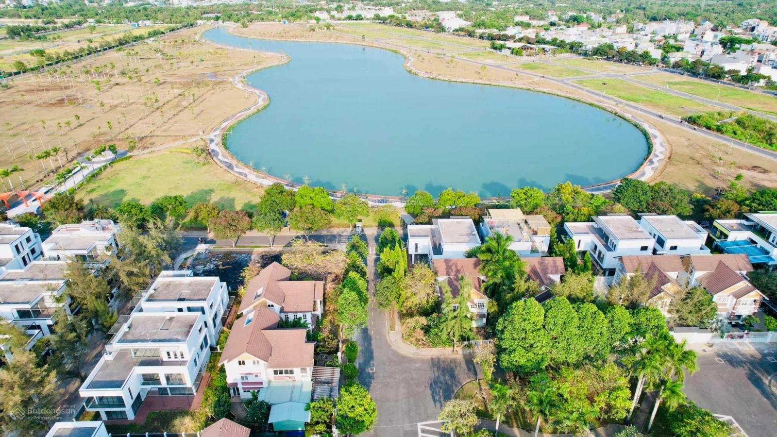 Chính chủ gửi bán căn nhà phố 5x20 view công viên ven sông đường QH 20m giá chỉ 8.3tỷ Lh 0938 051 *** Chính chủ gửi bán căn nhà phố 5x20 view công viên ven sông đường QH 20m giá chỉ 8.3tỷ Lh 0938 051 ***