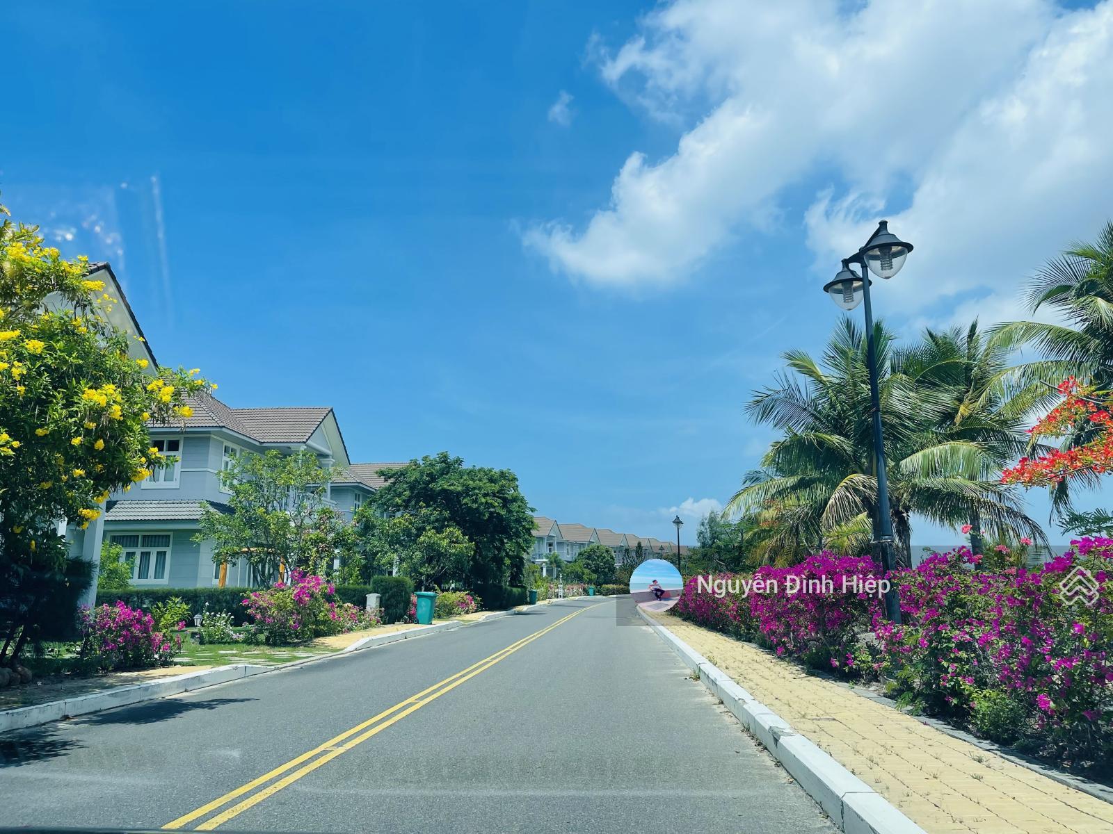 Bán biệt thự Sea Links Mũi Né dãy PE, view biển sân golf cạnh lâu đài rượu vang