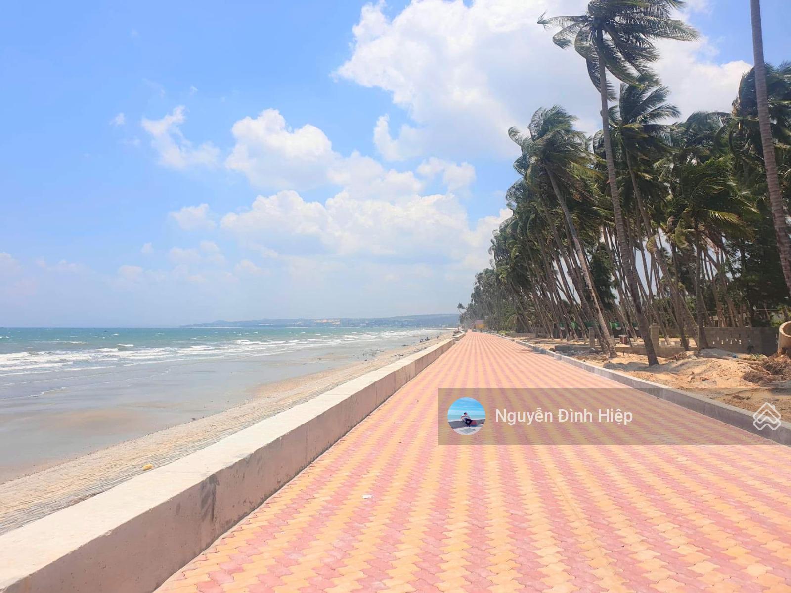 Bán 600m2 thổ cư 100% mặt tiền biển Hoà Bình, Hàm Tiến giá tốt khu phố Tây Bán 600m2 thổ cư 100% mặt tiền biển Hoà Bình, Hàm Tiến giá tốt khu phố Tây