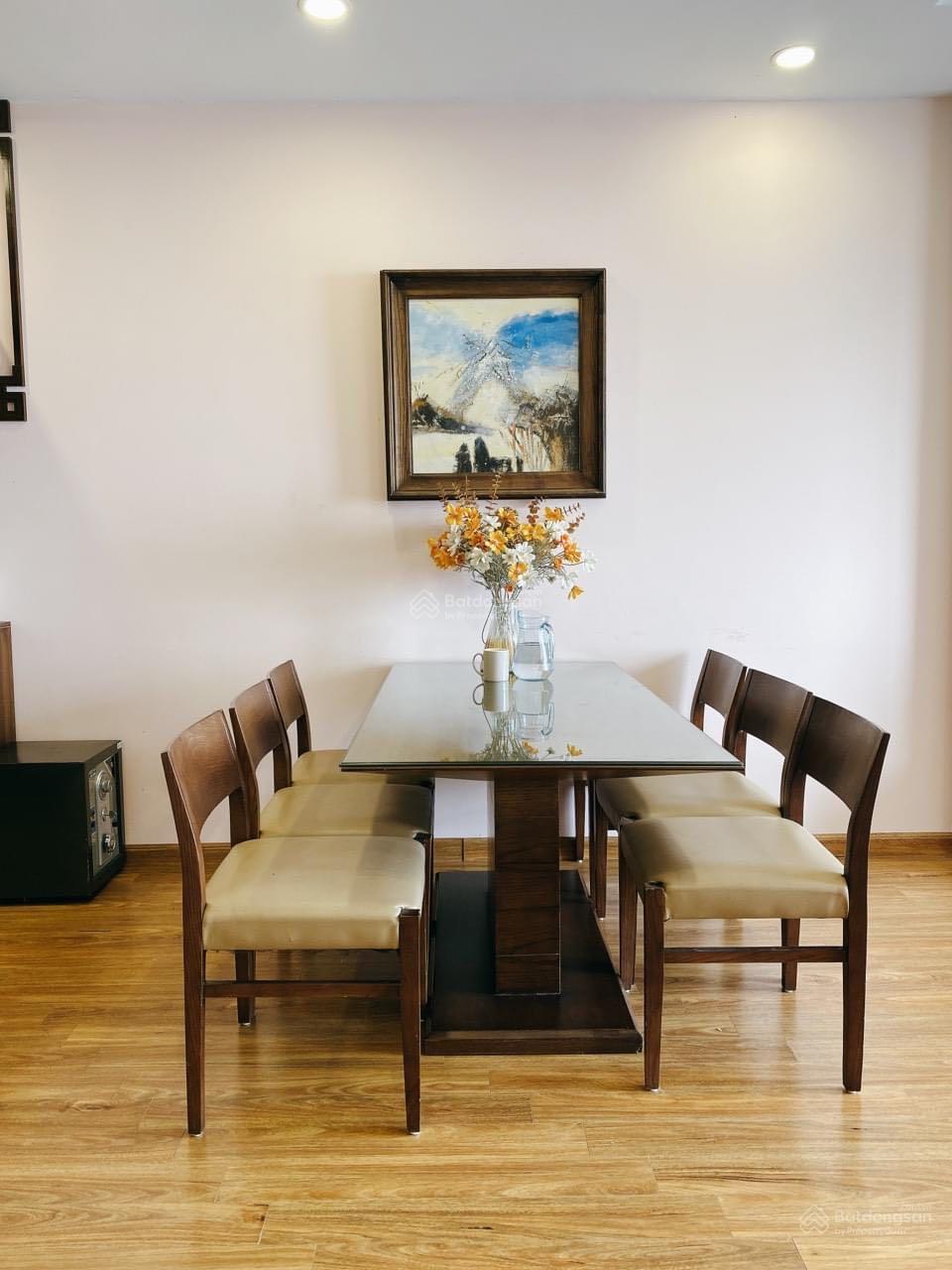 Gia đình tôi cho thuê căn 2 ngủ quận Hoàng Mai tại Eco Lake View 32 Đại Từ - Đại Kim đủ đồ 10 triệu
