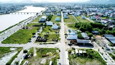 Cần bán vài lô đất đẹp, giá chỉ từ 13 triệu/m2 tại KĐT mới Nam Sông Cái. LH 0939 107 ***