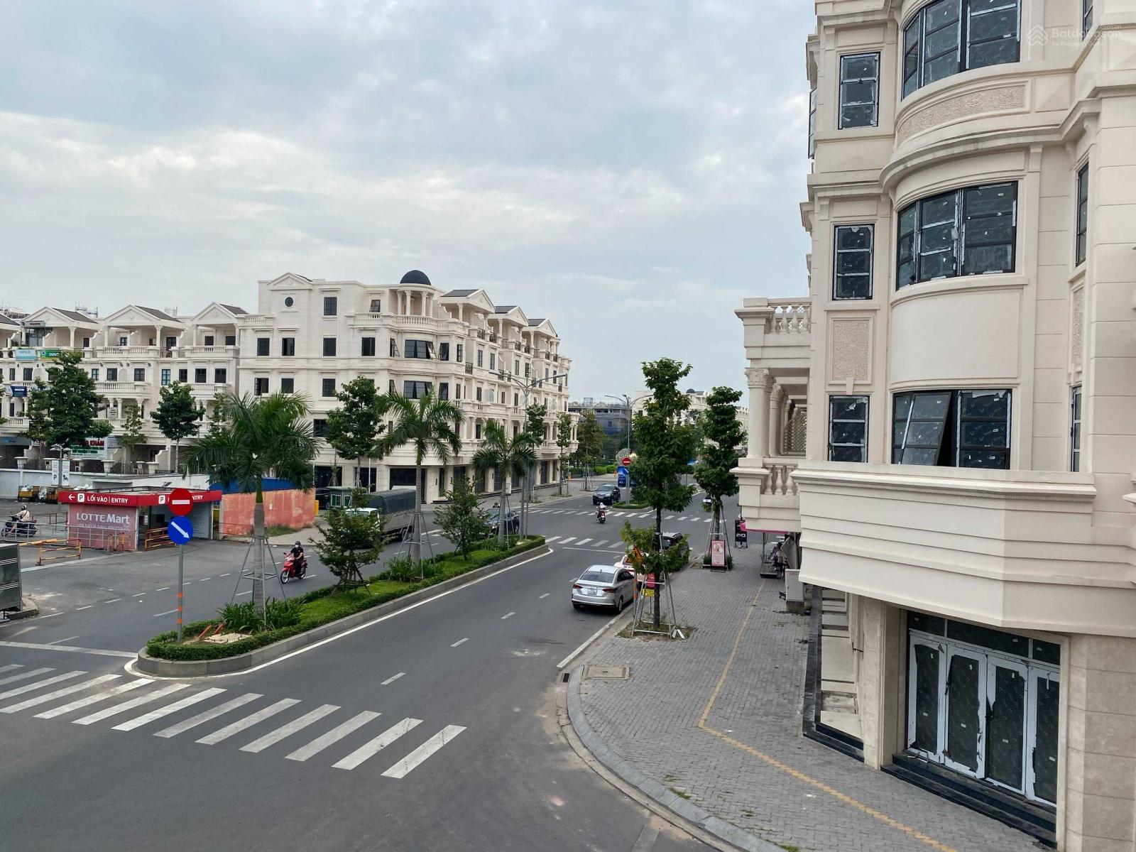 Bán căn hướng Nam - đường Số 10, công viên Cityland Park Hills. Giá 21,8 tỷ