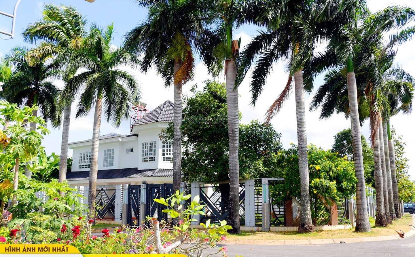 Cần bán đất biệt thự vườn 10x20m giá siêu rẻ chỉ 19tr/m2, cách TTTM Aeon Long An 500m