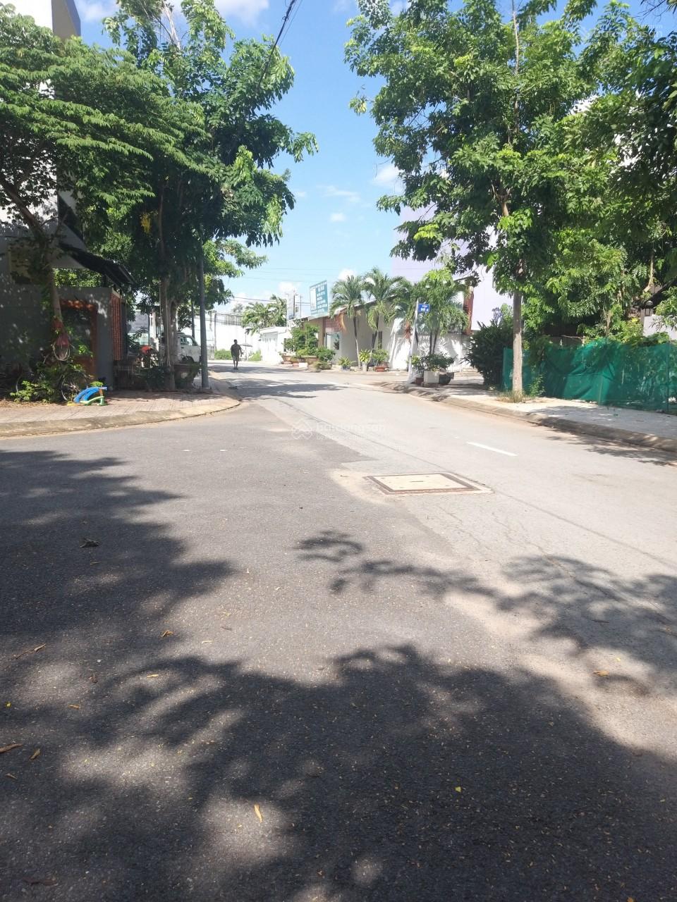 Chính chủ cần bán lô đất 5x20m khu xuất nhập khẩu, Bưng Ông Thoàn, giá 7.7 tỷ Chính chủ cần bán lô đất 5x20m khu xuất nhập khẩu, Bưng Ông Thoàn, giá 7.7 tỷ