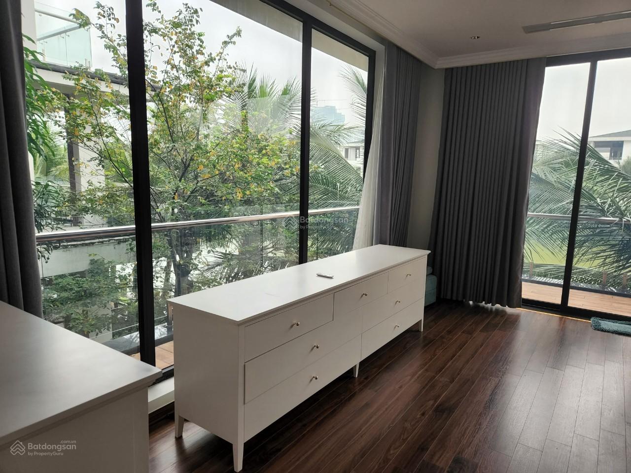 Cần cho thuê biệt thự đảo 300m2 hoàn thiện đẹp, đầy đủ nội thất, khu Vip nhất Ecopark Cần cho thuê biệt thự đảo 300m2 hoàn thiện đẹp, đầy đủ nội thất, khu Vip nhất Ecopark