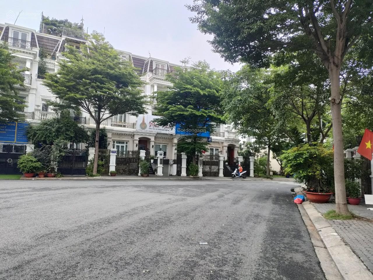 Cần bán căn Góc hai mặt thoáng hẻm thông Cityland Center Hills, giá chỉ 21.5 tỷ