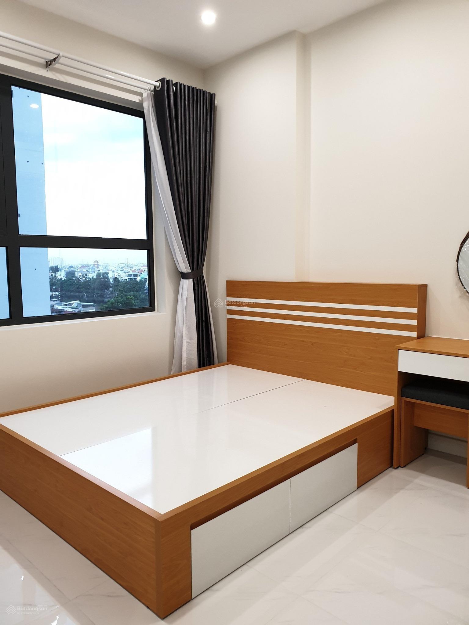 Mình cần cho thuê CH Saigonres Vincom Nguyễn Xí, 2PN=11tr. LH: 0775 929 *** Trang