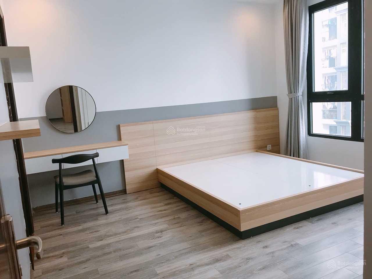 Bán nhanh căn 2 phòng ngủ sáng, 82m2, giá chỉ 7.2 tỷ, không mua không còn cơ hội. LH: 0901 793 ***