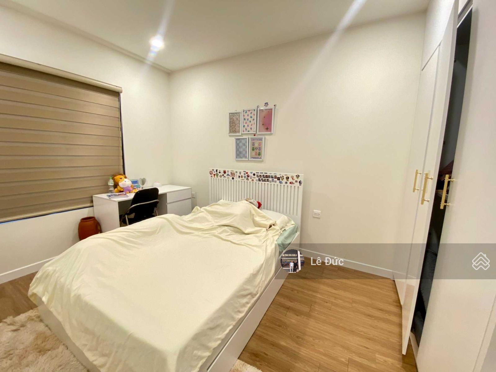 Bán gấp CH 135m2 tòa N03T6 - 3 phòng ngủ 3WC ban công hướng Nam. LH: 0924 691 ***