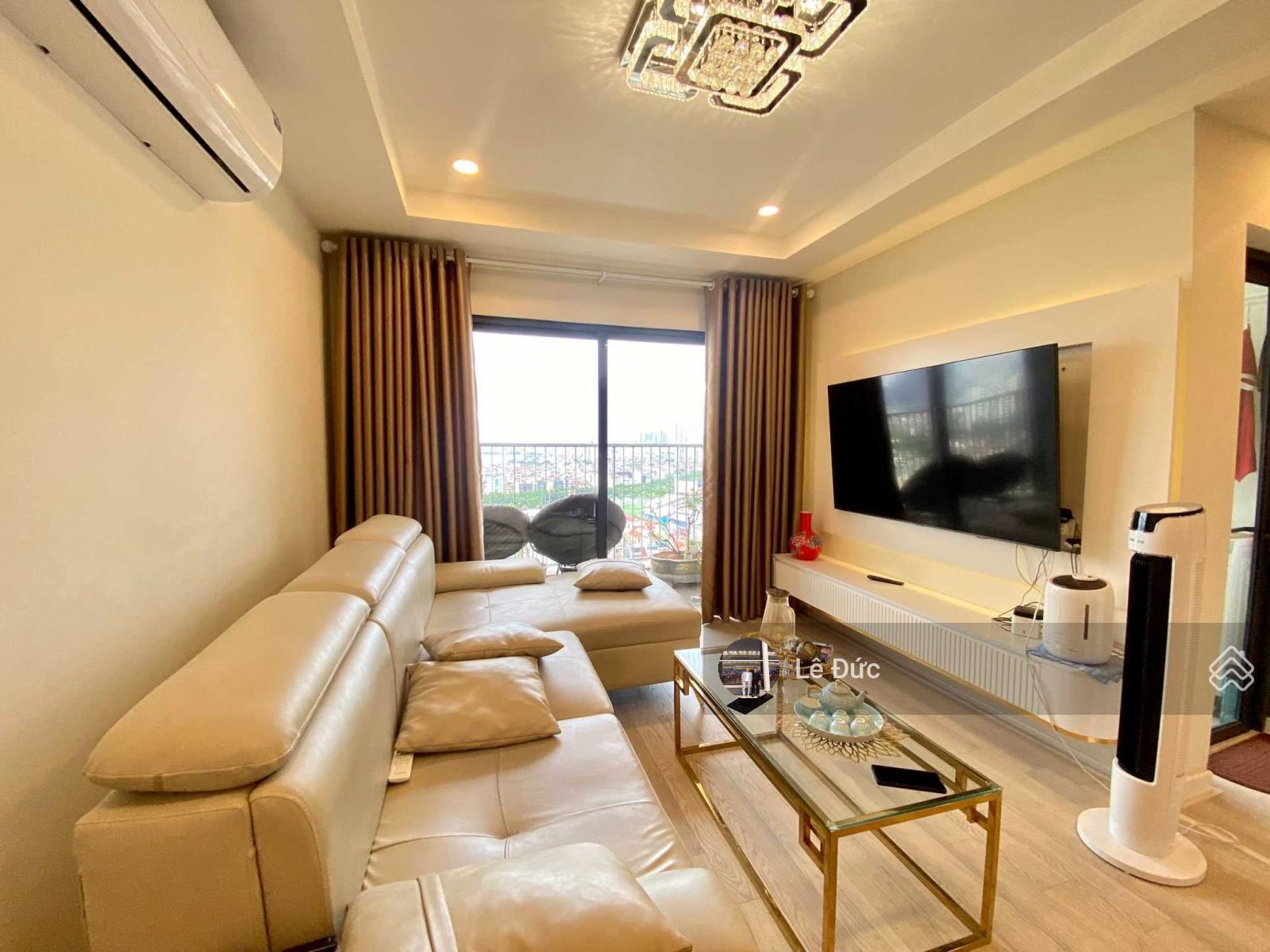 Bán gấp CH 135m2 tòa N03T6 - 3 phòng ngủ 3WC ban công hướng Nam. LH: 0924 691 ***