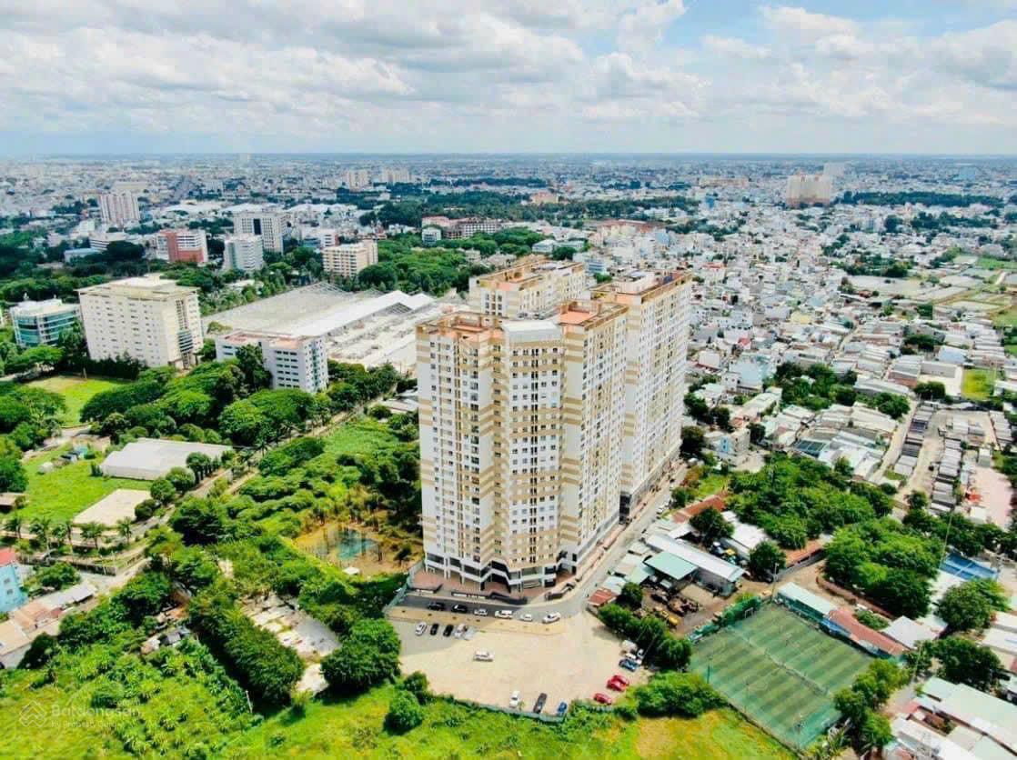 Hưng Ngân có sổ 50m2 1,8 tỷ có BC, ngay CV PM Quang Trung đường Tô Ký. LH: 0901 808 ***