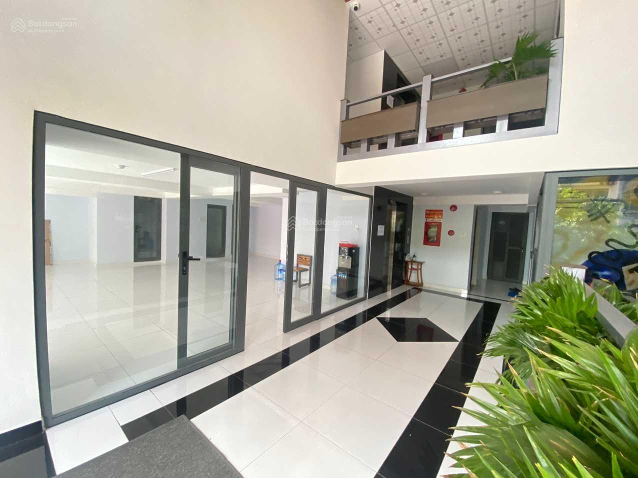 HĐT 400tr/tháng - xịn nhất Quận 7 - hẻm 320 Nguyễn Thị Thập, 14m x 20m, 252m2 - 60 tỷ HĐT 400tr/tháng - xịn nhất Quận 7 - hẻm 320 Nguyễn Thị Thập, 14m x 20m, 252m2 - 60 tỷ