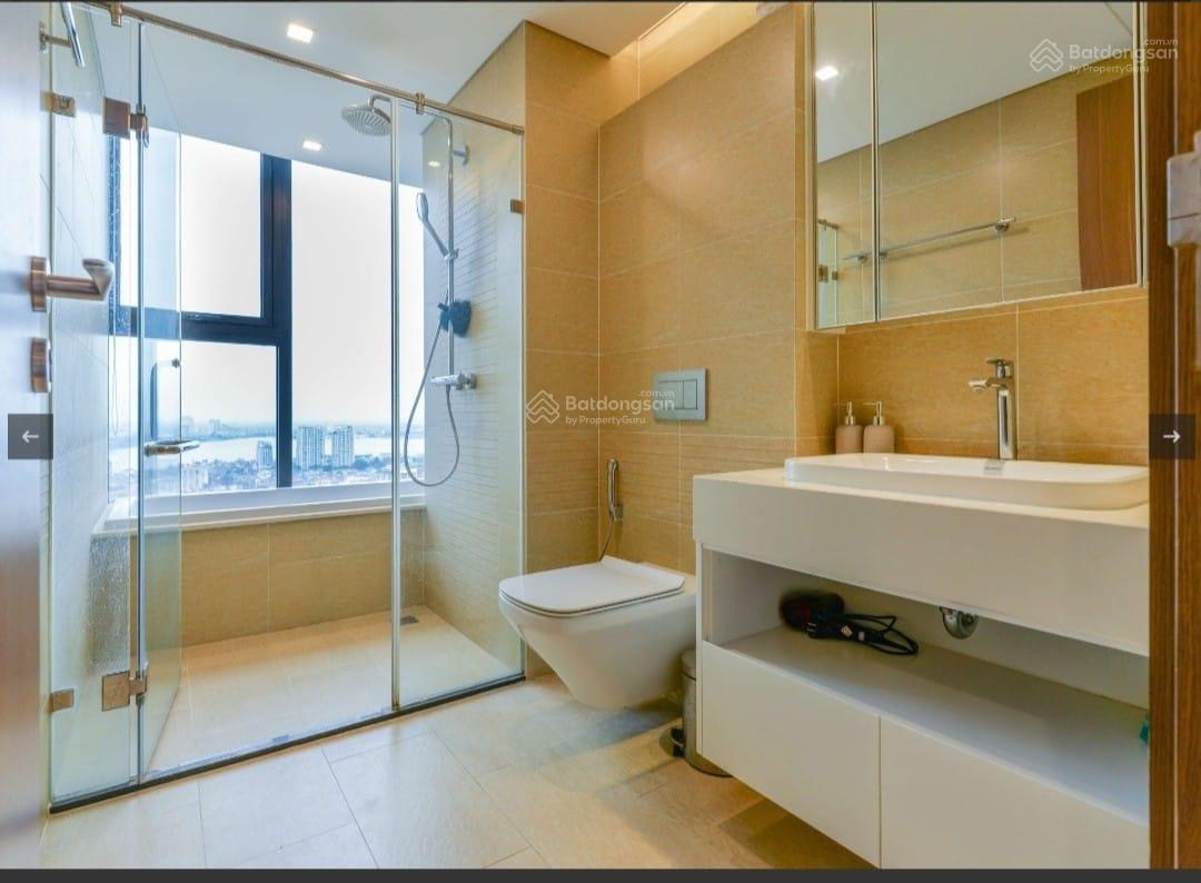 (Mới) Cho thuê căn góc tại Vinhomes Metropolis, 3PN, 100m2, 43 triệu, nội thất full, có slot ô tô