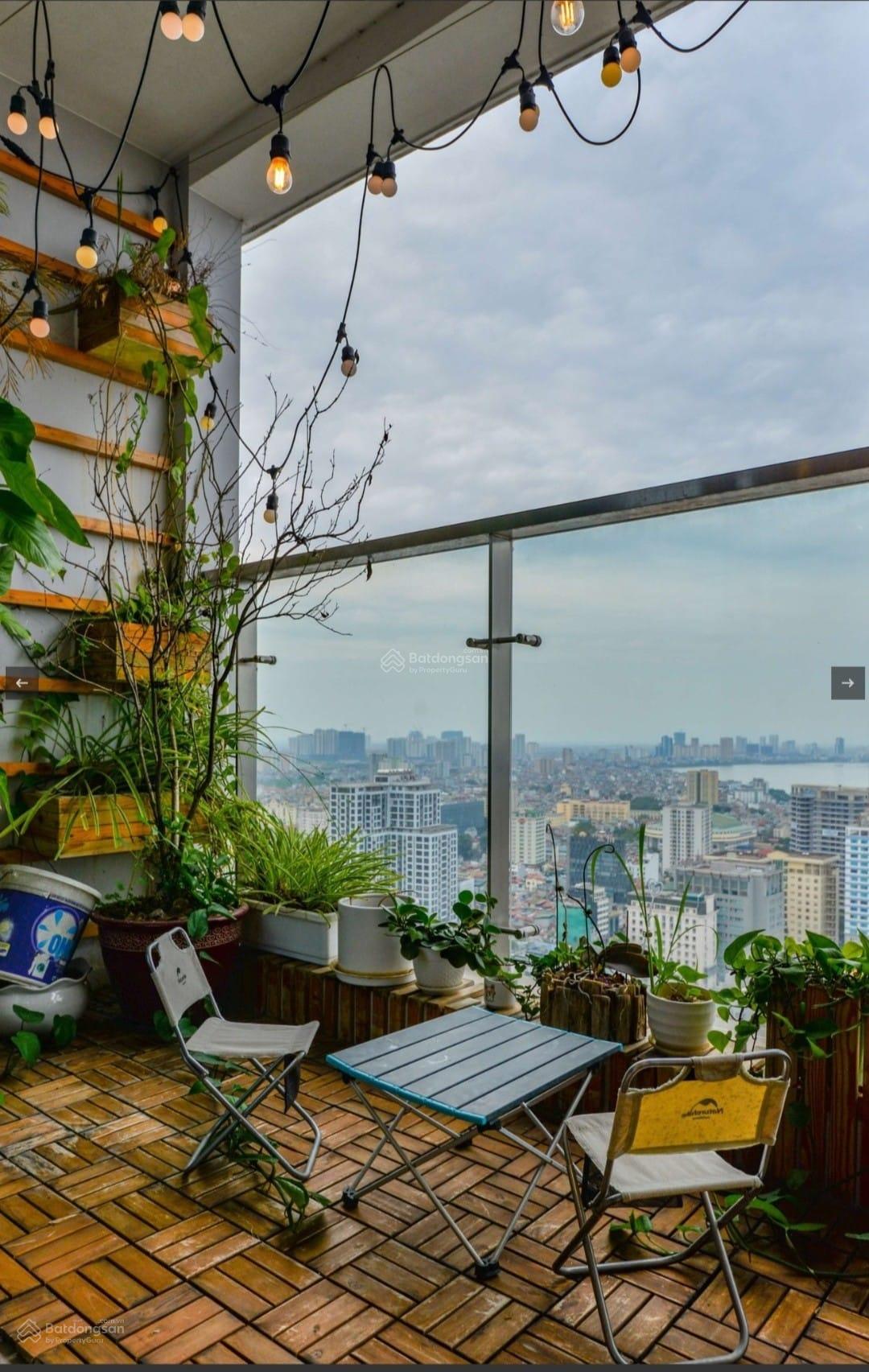 (Mới) Cho thuê căn góc tại Vinhomes Metropolis, 3PN, 100m2, 43 triệu, nội thất full, có slot ô tô