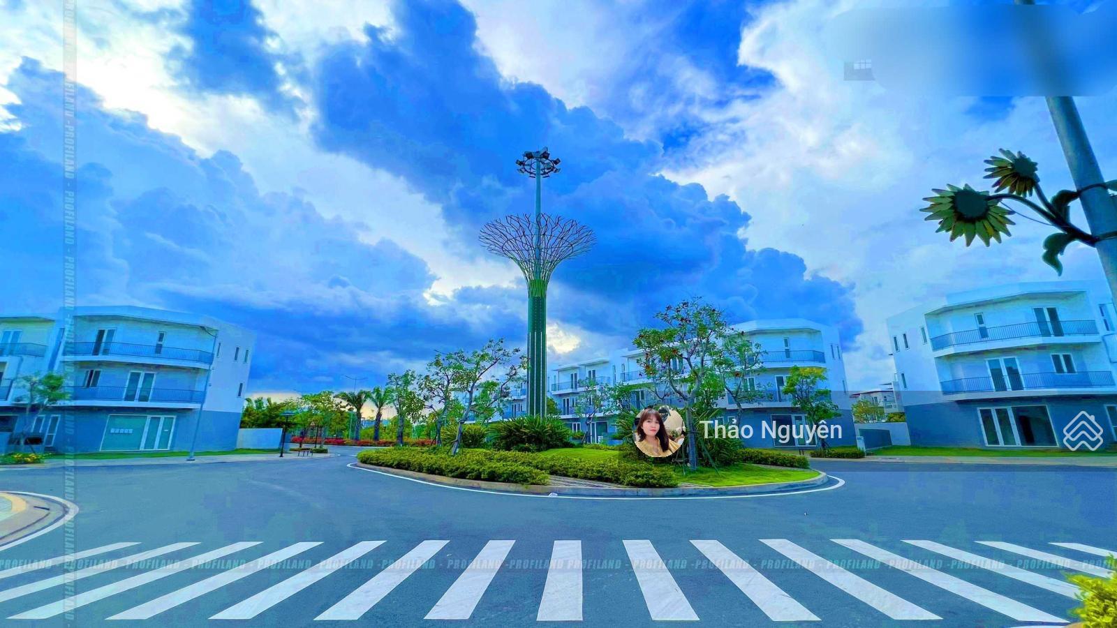 Chính chủ kẹt tiền bán gấp villa 90m2 view hồ cực đẹp 7.75tỷ, villas 8x15m giá 9.xtỷ 0979 940 *** Chính chủ kẹt tiền bán gấp villa 90m2 view hồ cực đẹp 7.75tỷ, villas 8x15m giá 9.xtỷ 0979 940 ***