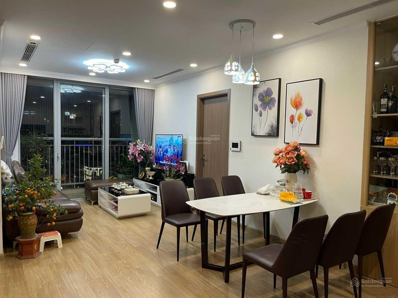 (Mới) chính chủ gửi bán căn hộ Vin Gardenia Hàm Nghi 2PN 2VS full NT DT 80m2 giá (6,7tỷ) 0978 606 ***