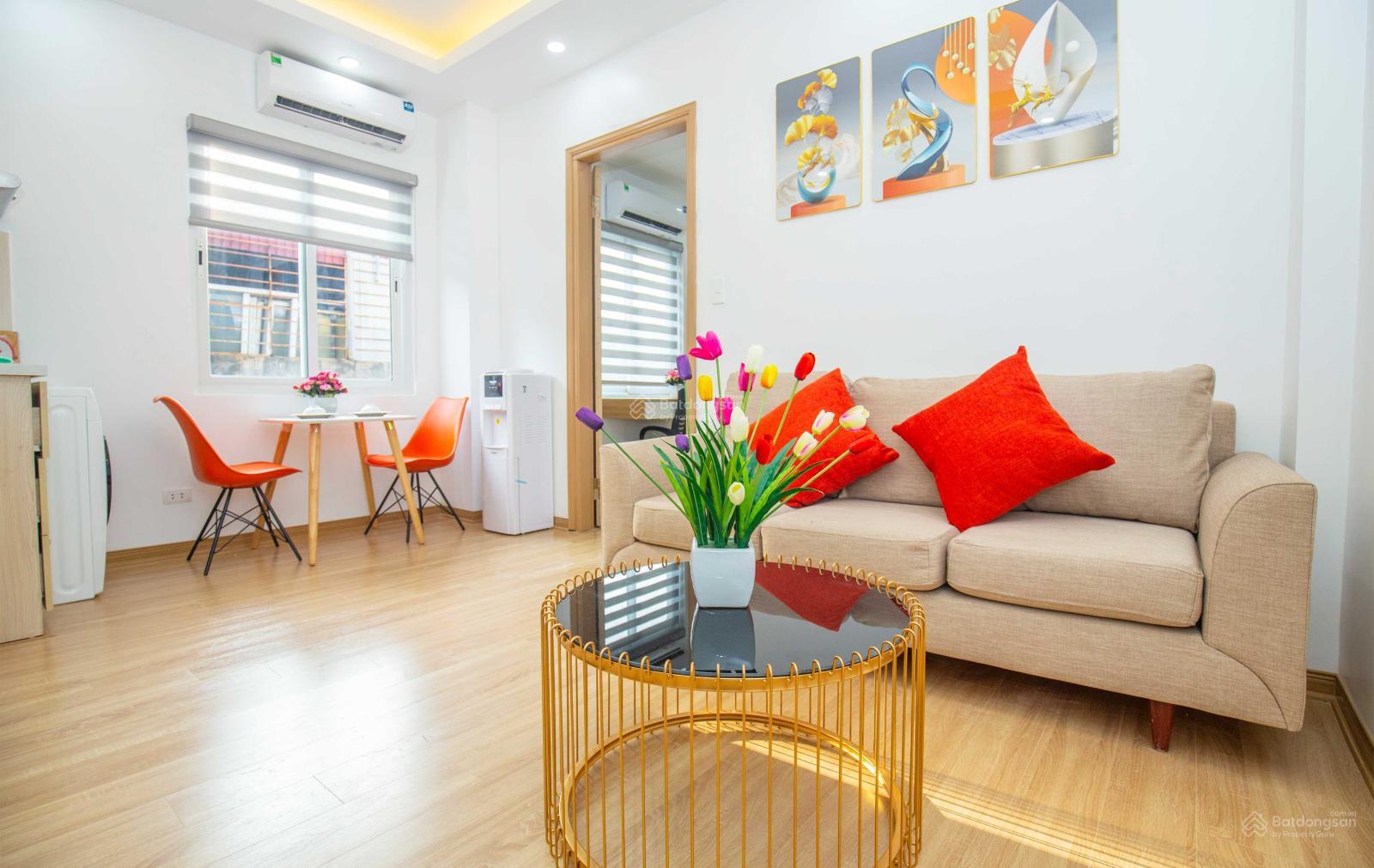 Căn hộ 1 ngủ - 60m2 cho thuê phố Linh Lang, view đẹp, nội thất mới, gần Lotte