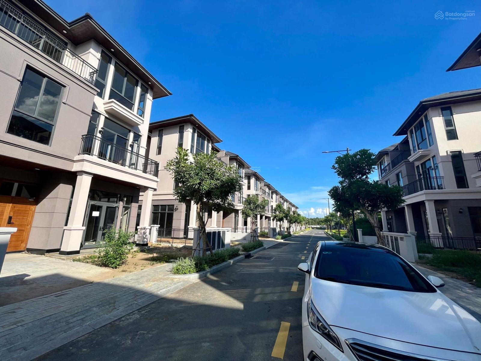 Bán gấp biệt thự song lập 162m2 khu đô thị Zeitgeist Hàn Quốc , giá 23ty cực tốt, 0915 346 ***