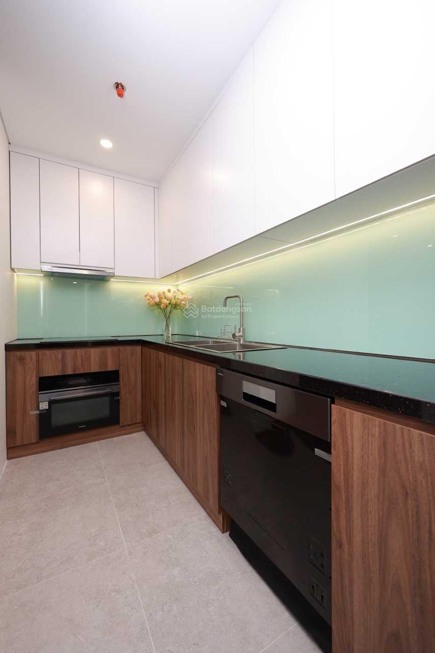 Bán căn ngoại giao Grand Sunlake 92m2 2PN + 1 , lâu dài view Thành Phố. Chi tiết phía dưới