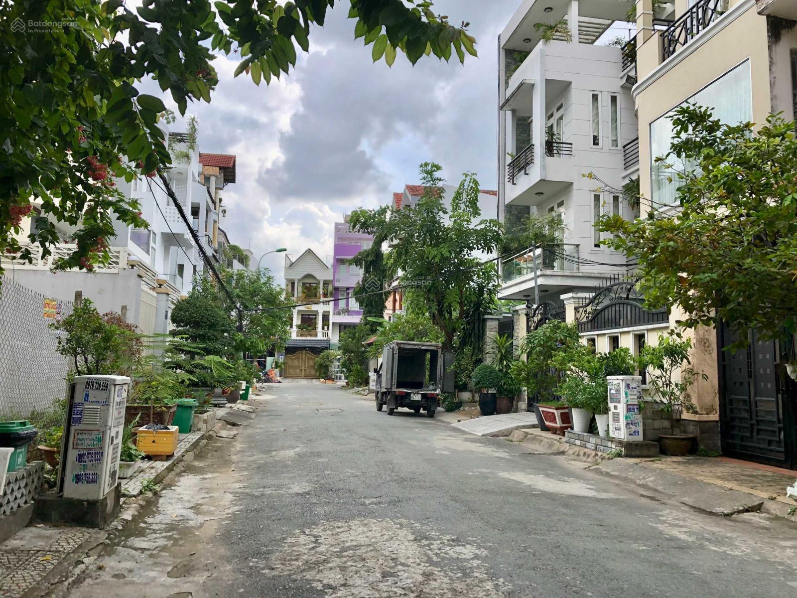 Bán biệt thự 247/3A Bình Lợi, P13, Bình Thạnh DT 10x18m. Giá 20 tỷ thương lượng