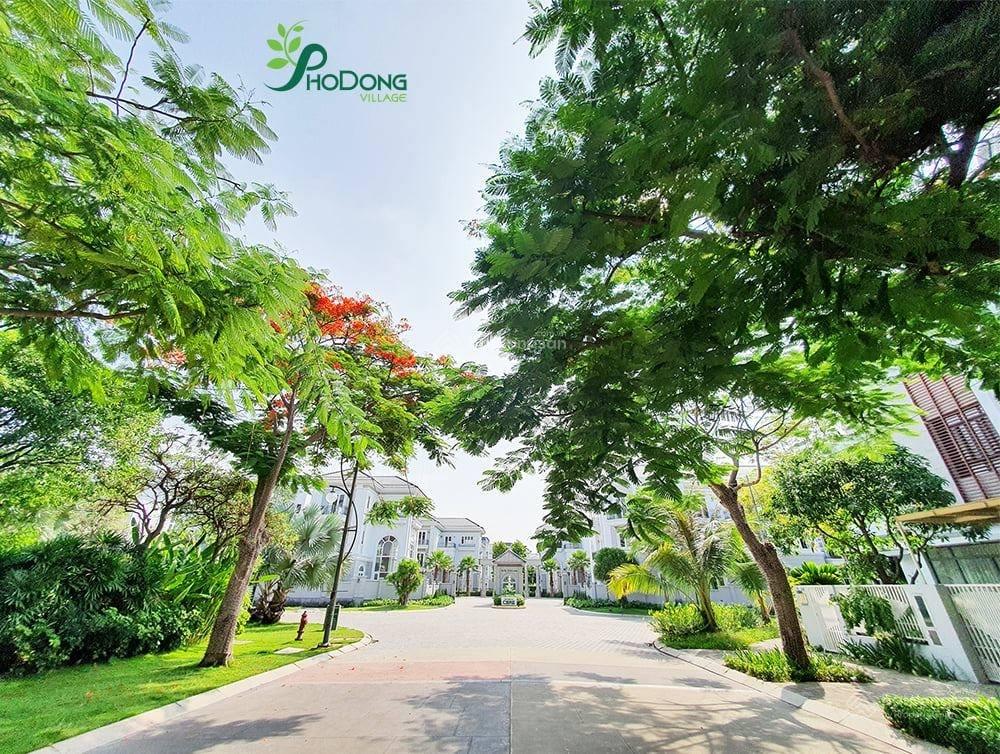 Phố Đông Village MT 20m, Nhà phố 4 tầng đã hoàn thiện. bán gấp 12.5 tỷ. LH: 0902.802,803 Phố Đông Village MT 20m, Nhà phố 4 tầng đã hoàn thiện. bán gấp 12.5 tỷ. LH: 0902.802,803