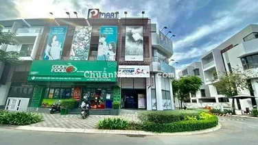Phố Đông Village MT 20m, Nhà phố 4 tầng đã hoàn thiện. bán gấp 12.5 tỷ. LH: 0902.802,803