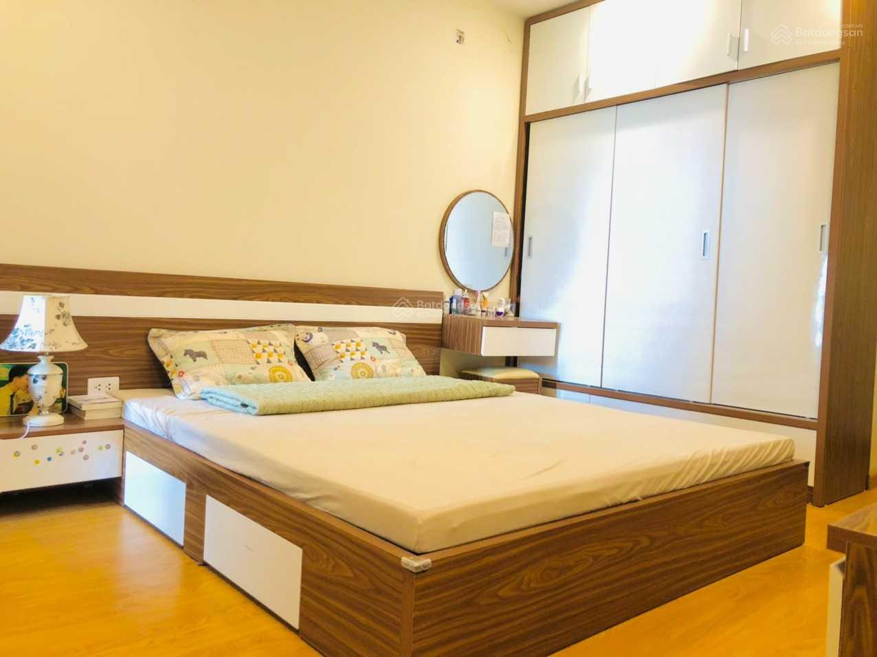 Bán CHCC OCT1 - ĐN1 - Bắc Linh Đàm nằm ngay trường học Bill Gates - Căn góc view thoáng đẹp