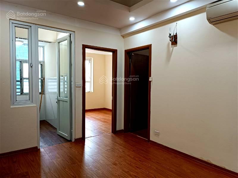 Cho thuê CHCC Ban Cơ Yếu Chính Phủ, Quan Nhân Hoàng Ngân, 85m2,2PN 2wc, đồ cơ bản, ở ngay, 12tr Cho thuê CHCC Ban Cơ Yếu Chính Phủ, Quan Nhân Hoàng Ngân, 85m2,2PN 2wc, đồ cơ bản, ở ngay, 12tr