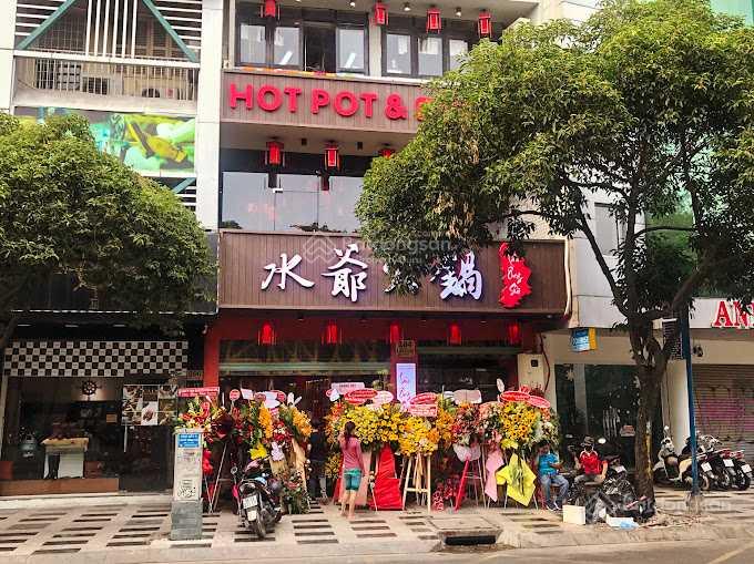 Cho thuê nhà mặt tiền Lê Lai, Q1. DT: 10x35m. 1 trệt 2 lầu. DTSD: 770m2 Cho thuê nhà mặt tiền Lê Lai, Q1. DT: 10x35m. 1 trệt 2 lầu. DTSD: 770m2