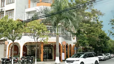 Cho thuê mặt bằng góc 2 mặt tiền Phùng Khắc Khoan, Quận 1, DT: 14x30m, 1 trệt 2 lầu, DTSD: 1.300m2