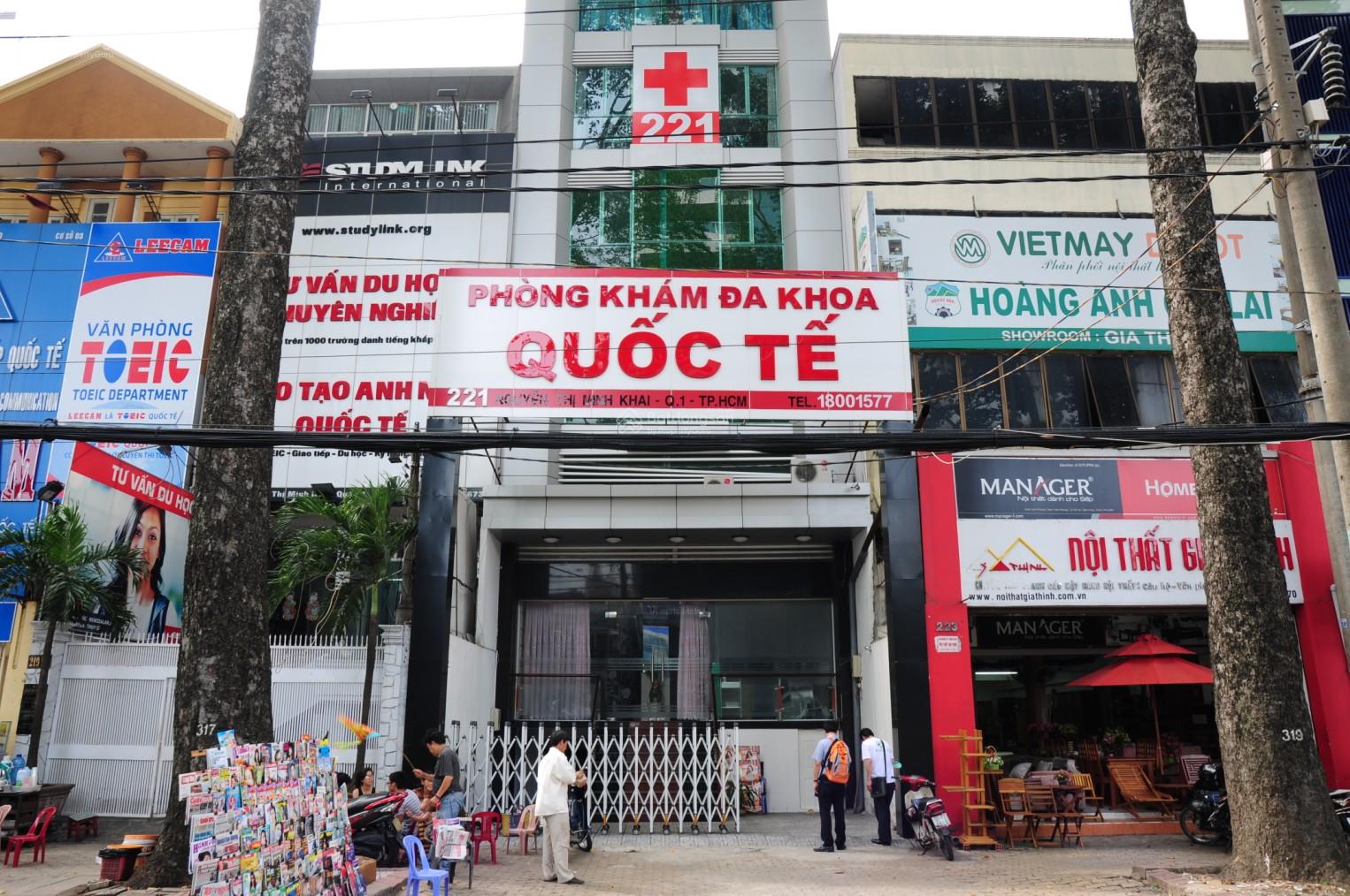 Cho thuê nhà mặt tiền Calmette, Quận 1. DT: 15x20m. 1 trệt, 6 lầu. DTSD: 1.300m2