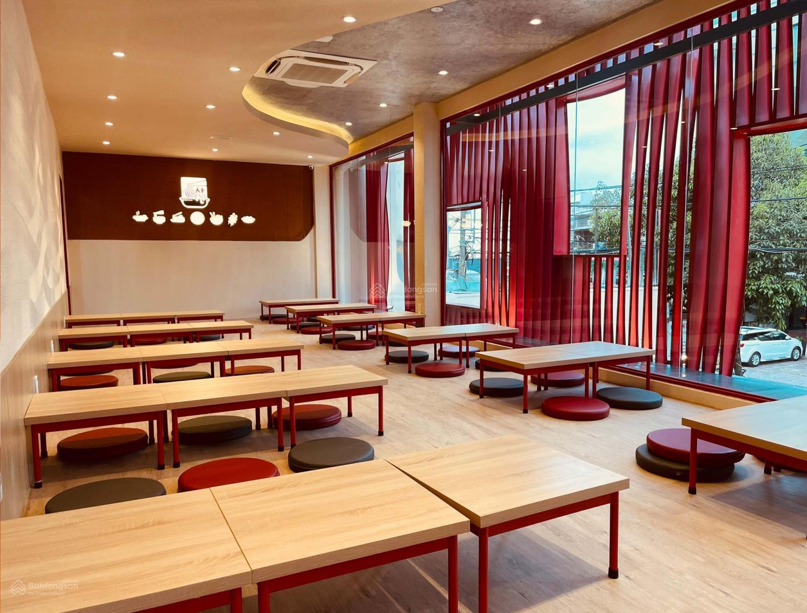 Cho thuê mặt bằng mặt tiền Đinh Công Tráng, Quận 1, DT: 9.5x20m, 1 trệt, 3 lầu, DTSD: 760m2