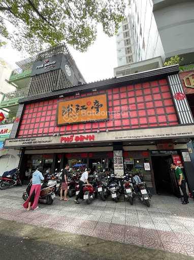 Cho thuê nhà mặt tiền Nguyễn Văn Giai, Quận 1. DT: 20x70m. 1 Trệt. DTSD: 1.200m2