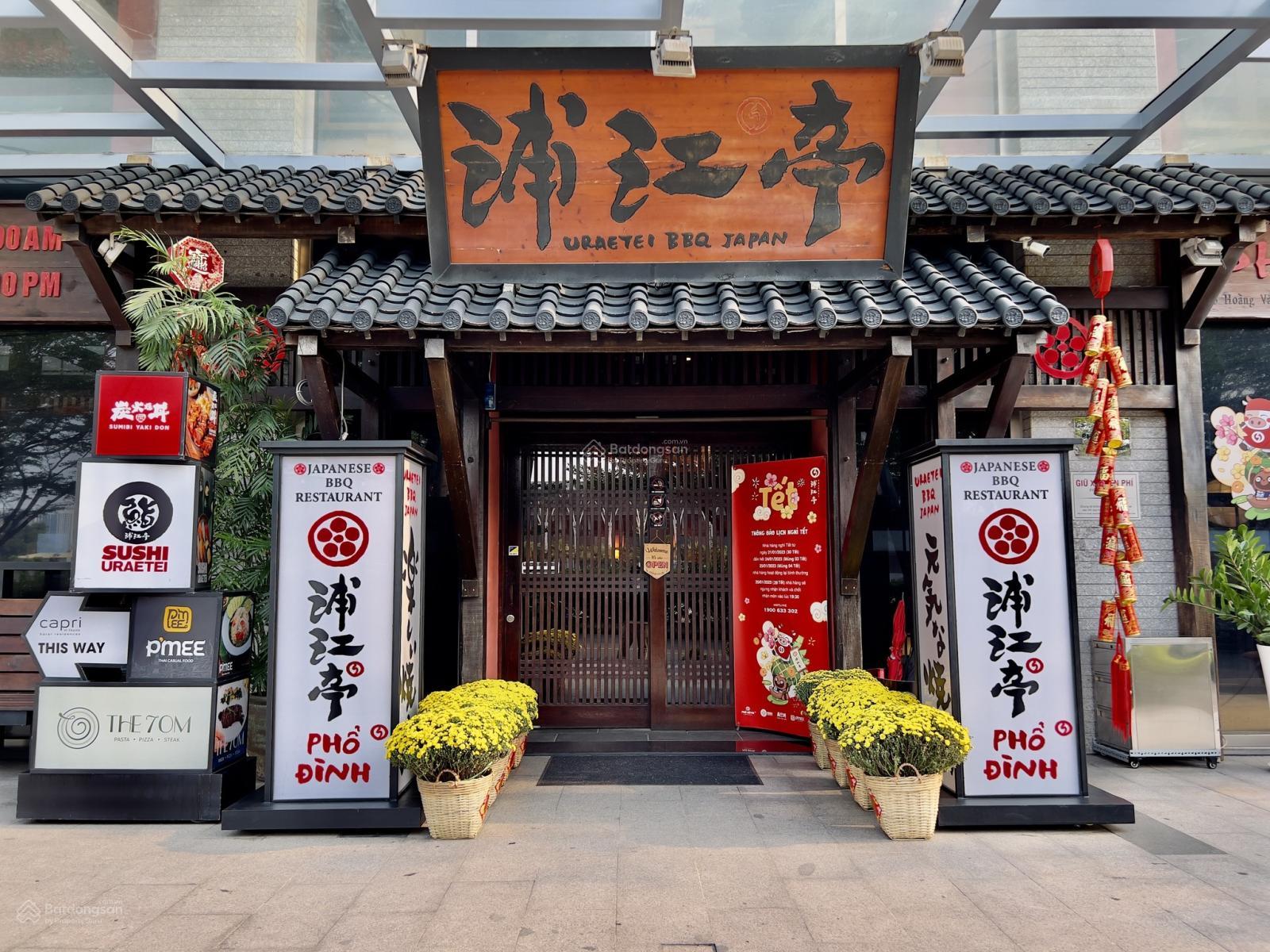 Cho thuê mặt bằng mặt tiền Đề Thám, Quận 1, DT: 14x30m, 1 trệt 2 lầu, DTSD: 1.300m2