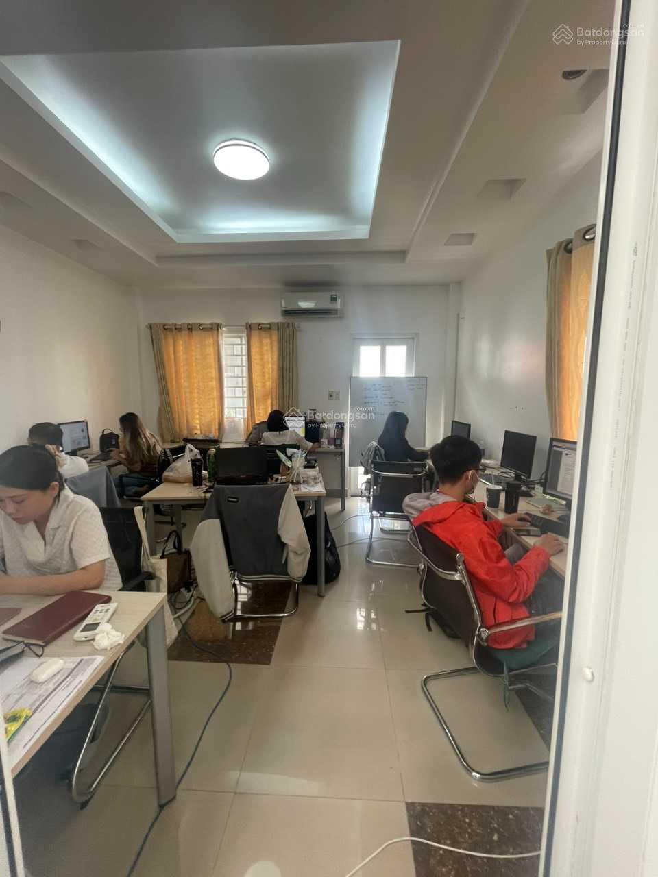 Cho thuê nhà 5PN, 42/36 Nguyễn Minh Hoàng, Phường 4, Tân Bình (Khu K300) Cho thuê nhà 5PN, 42/36 Nguyễn Minh Hoàng, Phường 4, Tân Bình (Khu K300)