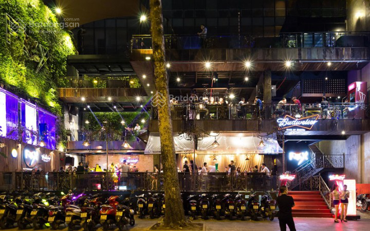 Cho thuê nhà mặt tiền đường Tôn Thất Đạm, Quận 1. DT: 22x60m 1 trệt. DTSD: 1.300m2