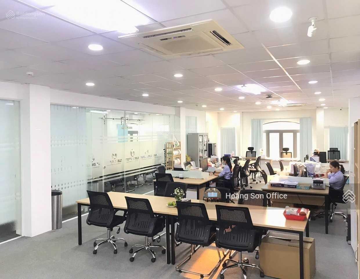 Cho thuê sàn DT 100m2, 145m2, 200m2, đường Nguyễn Thái Bình, Q1. Sàn vuông vức, view kính, giá rẻ